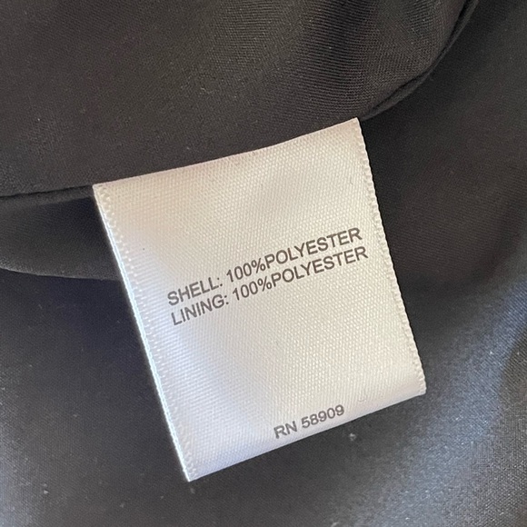 Gibson Latimer textured black dress with flutter sleeves - Picture 6 of 8